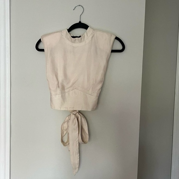 DISSH Cream Sleeveless Tie-Back Top - Picture 7 of 7